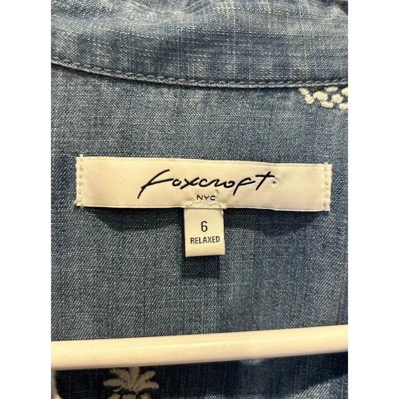 Foxcroft NYC Blue Tencel Lyocell Chambray Pineapple Roll Tab Shirt Top US 6 - Picture 3 of 10